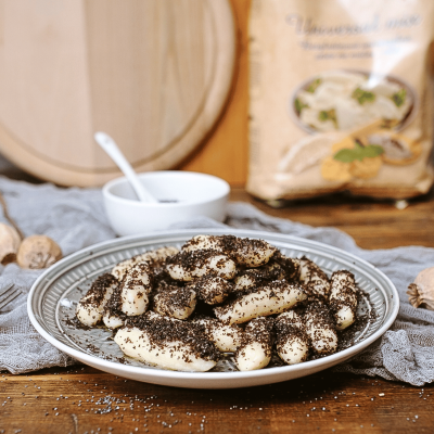 Gluten-free poppy seeds dumplings