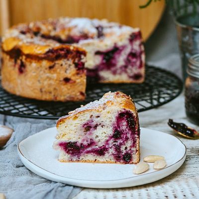 Gluten-free MAXI brioche filled with jam