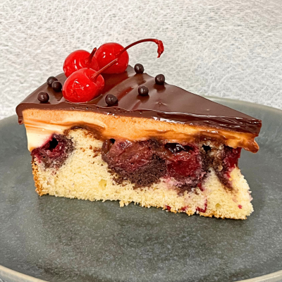 Gluten-free Danube waves with cherries