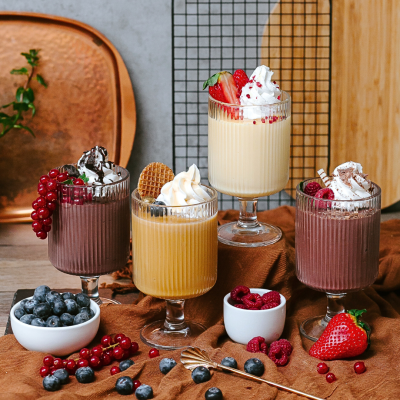 Liana puddings: caramel, vanilla, milk and dark chocolate!