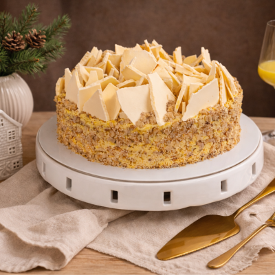 Žĺtková torta s krémom z vaječného likéru