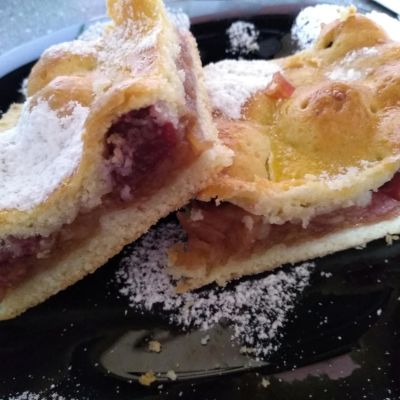 Gluténmentes almás pite cseresznyével