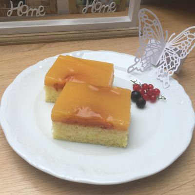 Bezlepkové řezy s ovocným želé