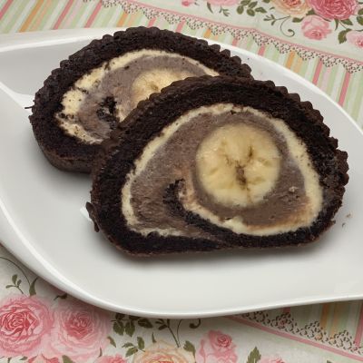 Gluténmentes bársonytekercs banánnal