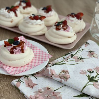 Paul&#39;s mini cakes