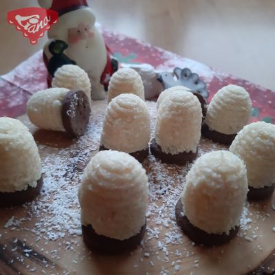 Gluten-free coconut mini escapes