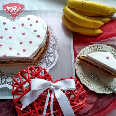 Gluten-free chocolate-banana cake
