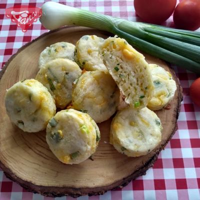 Gluten-free picnic buns