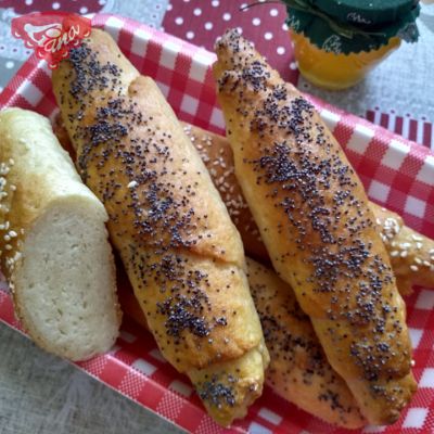 Gluten-free honey rolls with poppy seeds and sesame