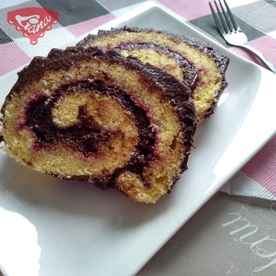 Gluten-free chocolate roll
