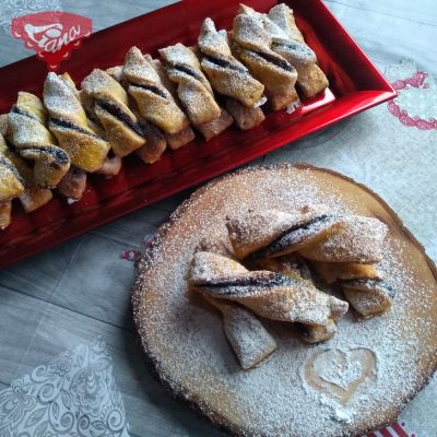 Gluten-free cocoa twisters