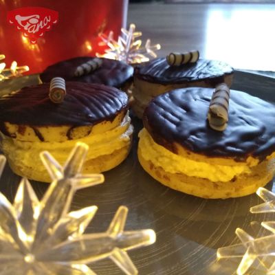 Gluten-free Išel cakes
