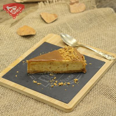 Gluten-free caramel-cinnamon cheesecake