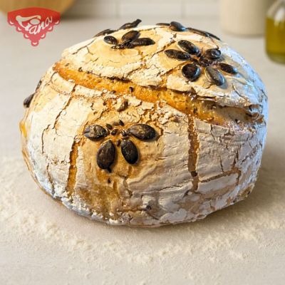Bezlepkový kváskový chlieb s ľanom – vláčny, voňavý a domáci