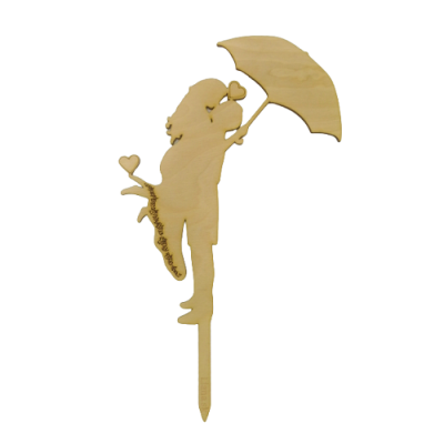 Gravírozás - ifjú házasok esernyővel, fa