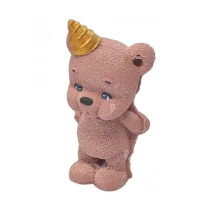 Brauner Teddybär mit goldener Schokoladenkappe