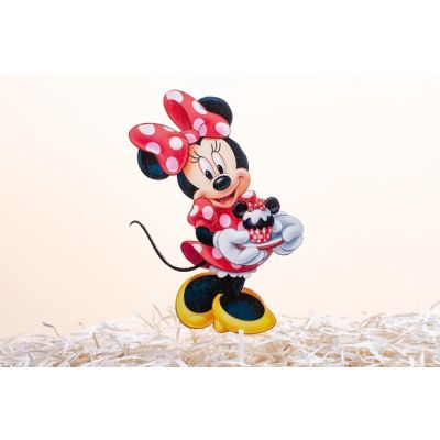 Minnie Maus mit einer Keks-Holzschnitzerei