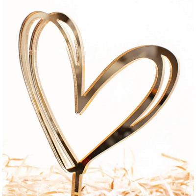 Geprägtes Herz doppelt goldenes Acryl