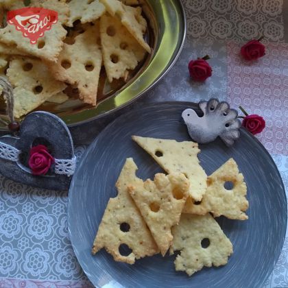 Glutenfreie Bryndza-Cracker