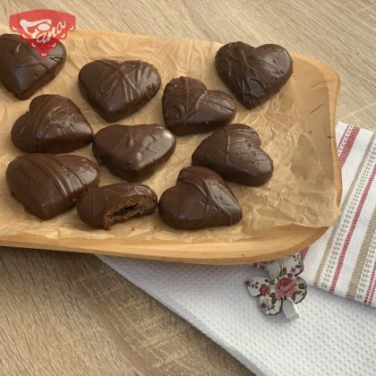 Glutenfreier Lebkuchen mit Füllung und Schokoladenüberzug