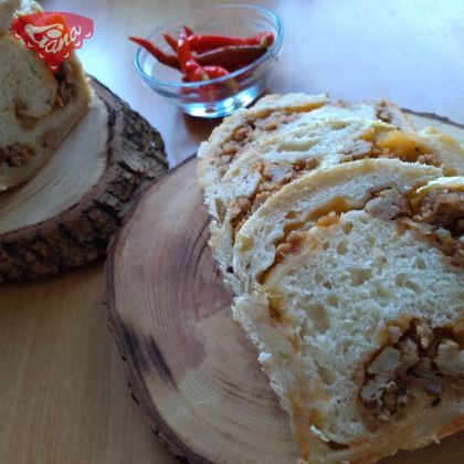 Glutenfreies Bolognese-Brötchen