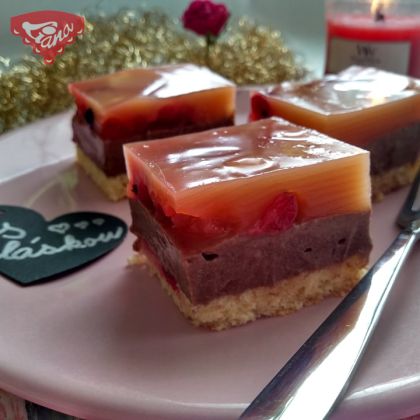 Gluten-free custard - gelatin slices