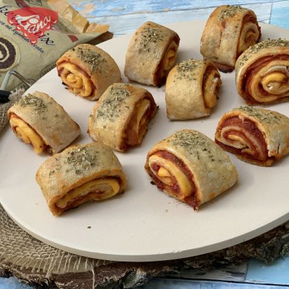 Gluten-free pizza snails