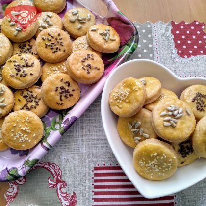 Glutenfreie Käse-Salami-Patties