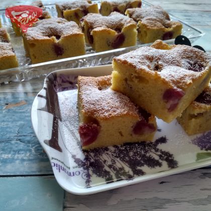 Gluten-free cherry puff pastry with sorghum flour