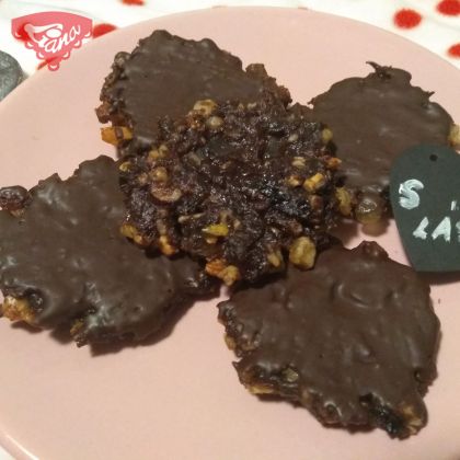 Gluten-free cocoa-cinnamon Moroccan cookies