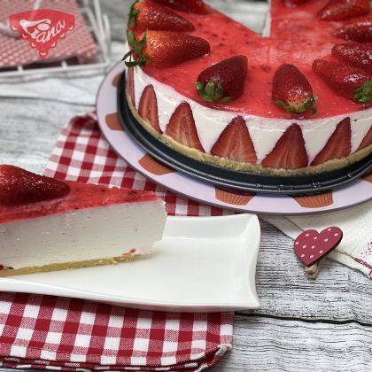 Jahodový cheesecake - bez lepku