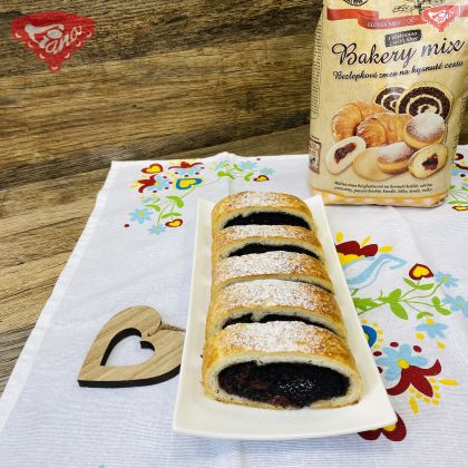 Bezglutenowy strudel makowo-wiśniowy