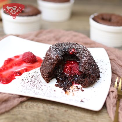 Gluten-free lava cake