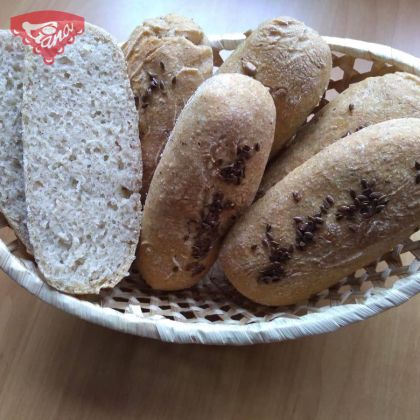 Glutenfreie dunkle Sauerteigbaguettes ohne Hefe