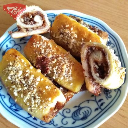 Gluten-free sourdough rolls with chocolate and nuts