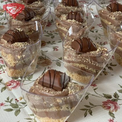 Mini kinder bueno sajttorta