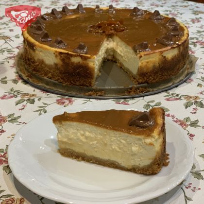 Käsekuchen mit gesalzenem Karamell