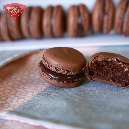 Gluten-free chocolate-chocolate macaroons