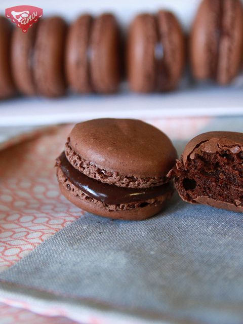 Bezlepkové čokoládovo-čokoládové makrónky