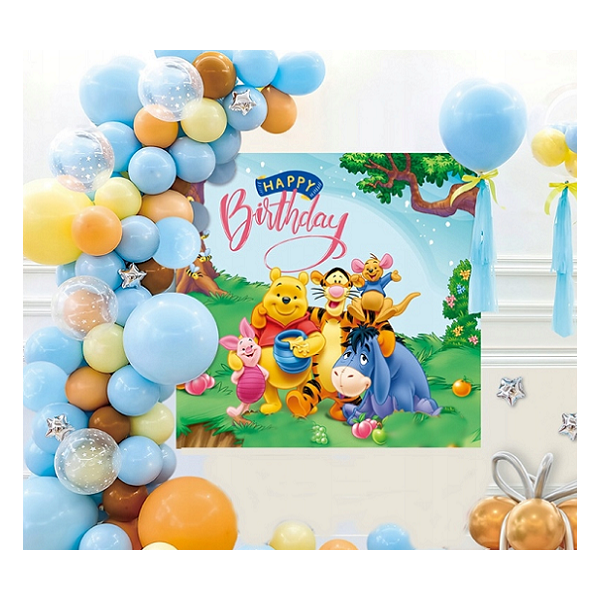 Balloon garland + Winnie the Pooh poster