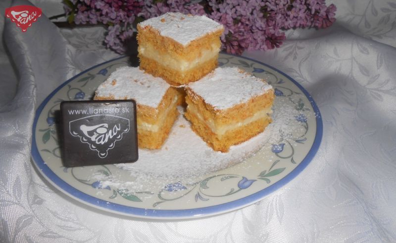 Bezlepkový mrkvový linzer s tvarohem Bezlepkový mrkvový linzer s tvarohem