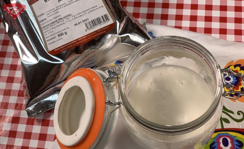 Gluten-free yeast from rice flour
