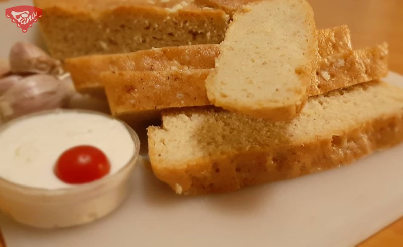 Gluten-free garlic bread