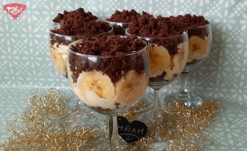 Gluten-free mole cake in glasses