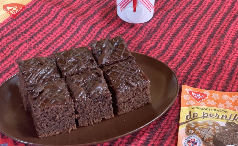 Zarter Lebkuchen mit exklusivem Pudding