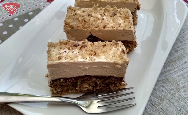 Gluten-free caramel-walnut cake