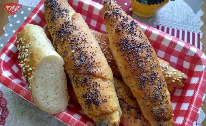 Gluten-free honey rolls with poppy seeds and sesame