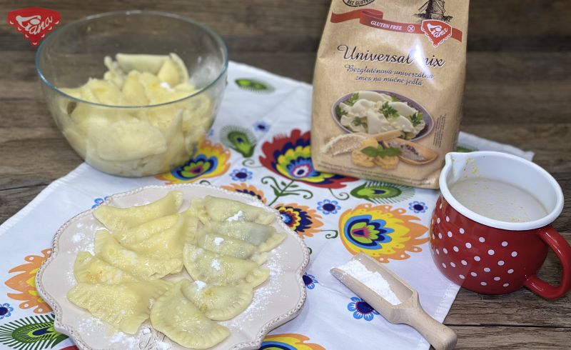 Bezlepkové pirohy s tvarohem a marmeládou