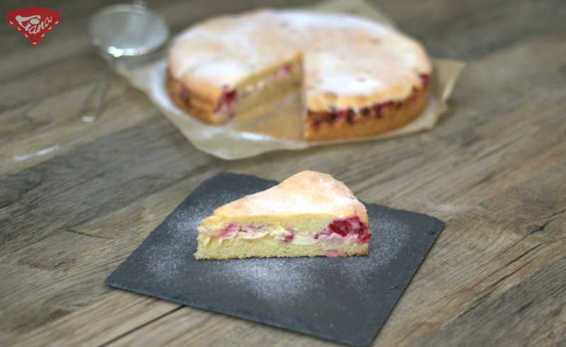 Gluten-free fruit and cheese sponge cake