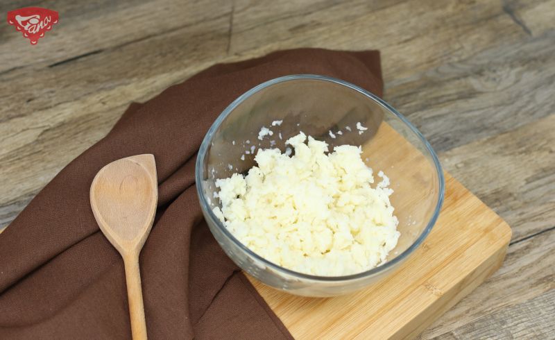 Gluten-free and egg-free crumble for soup